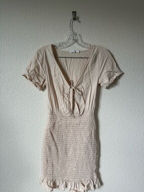 Roxy Smocked Mini Dress – XS – Cream/Beige – GUC